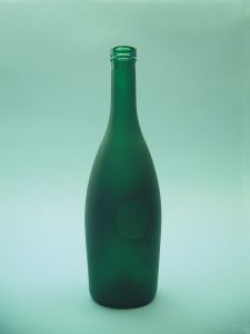 Sugar glass cognac bottle green. Height x diameter: 30 cm x ø 8 cm.