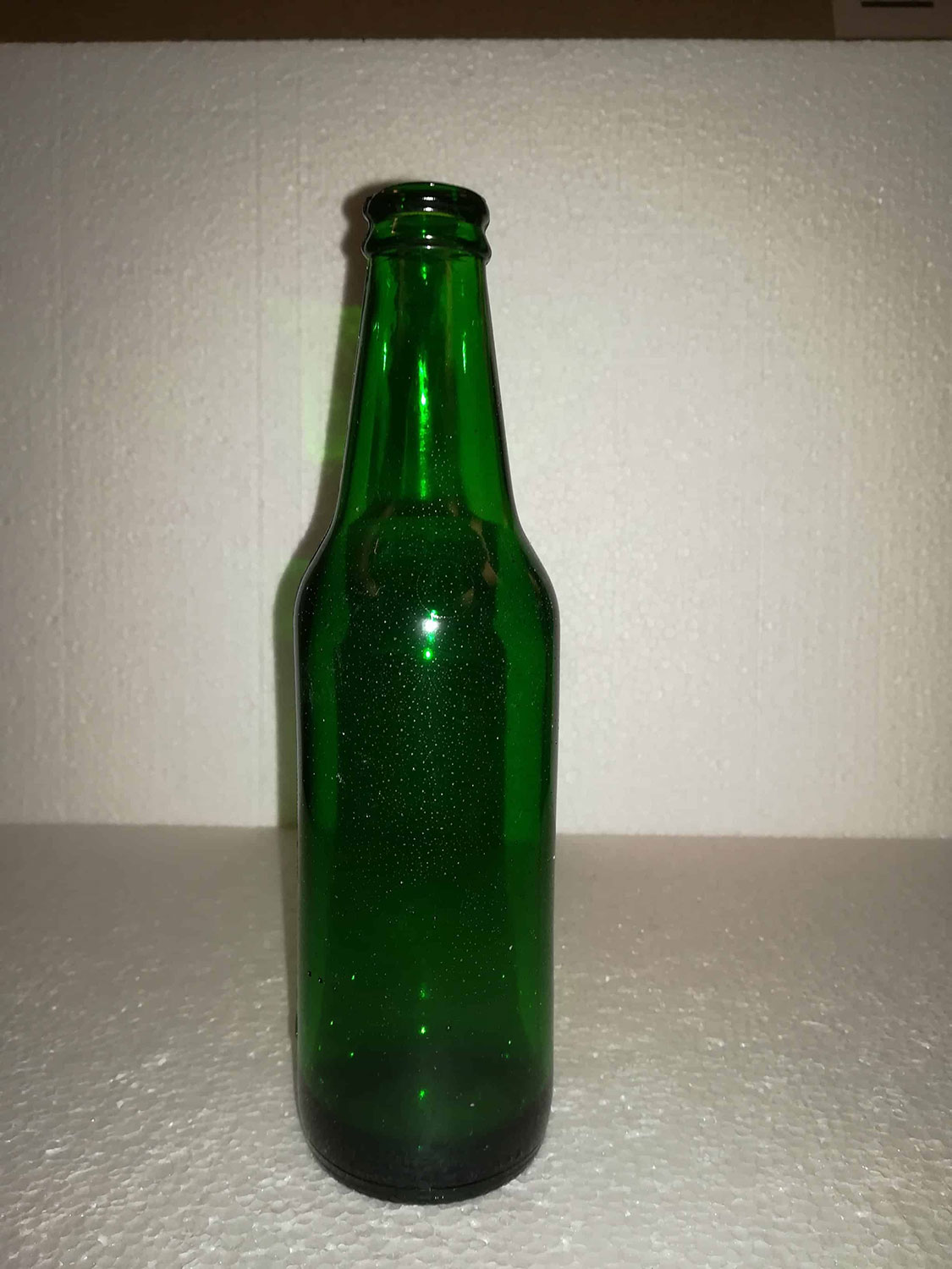 Heineken beer bottle, Green. 20.5 x 5.5 cm. Fragile!