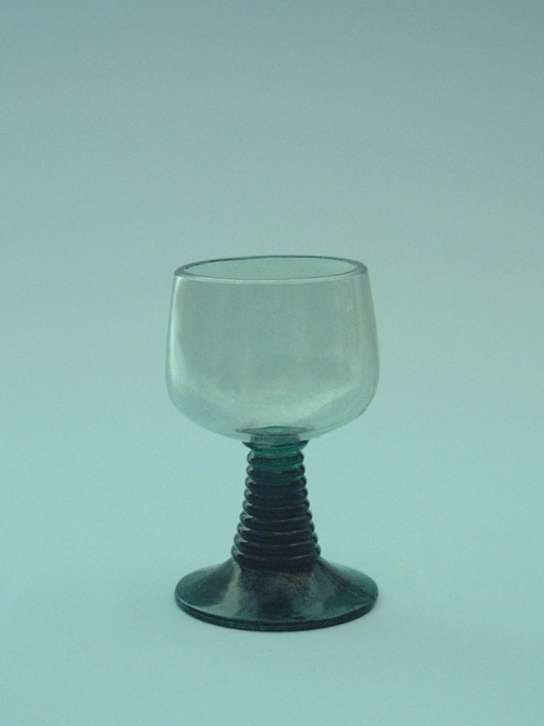 Wine glass Roma 11 x 7 cm. made of sugar glass, Fragile.