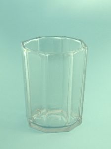 Safety glass - sugar glass - Whisky glass octagonal 9.5 x 8 cm.