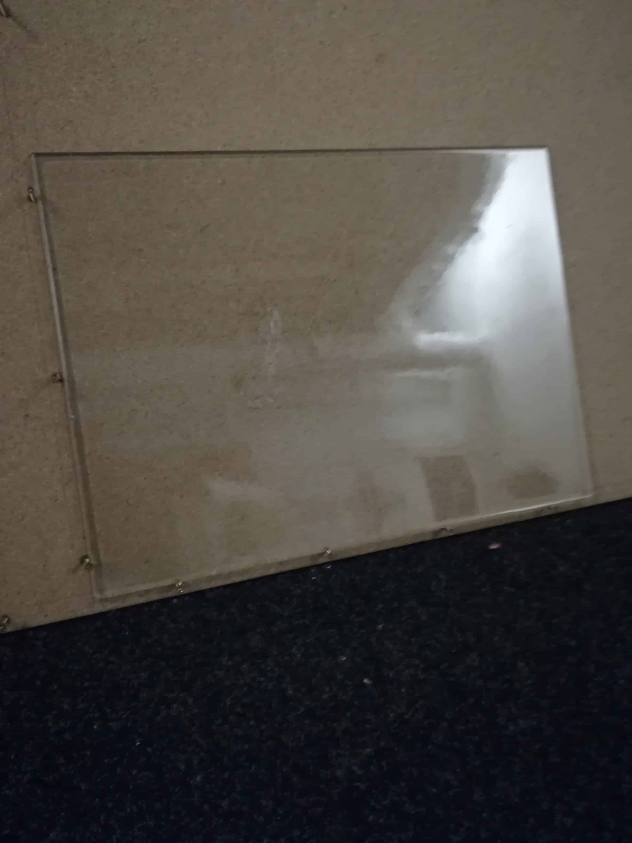 Suikerglas ruit of raam voor Tv, film en video. Suikerglas ruitjes 33 x 45 cm.