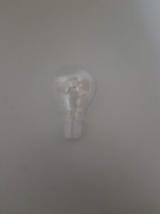 Light bulb E27 fitting made of sugar glass